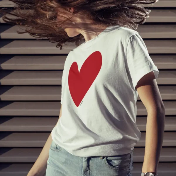 Camiseta corazón edición San Valentín